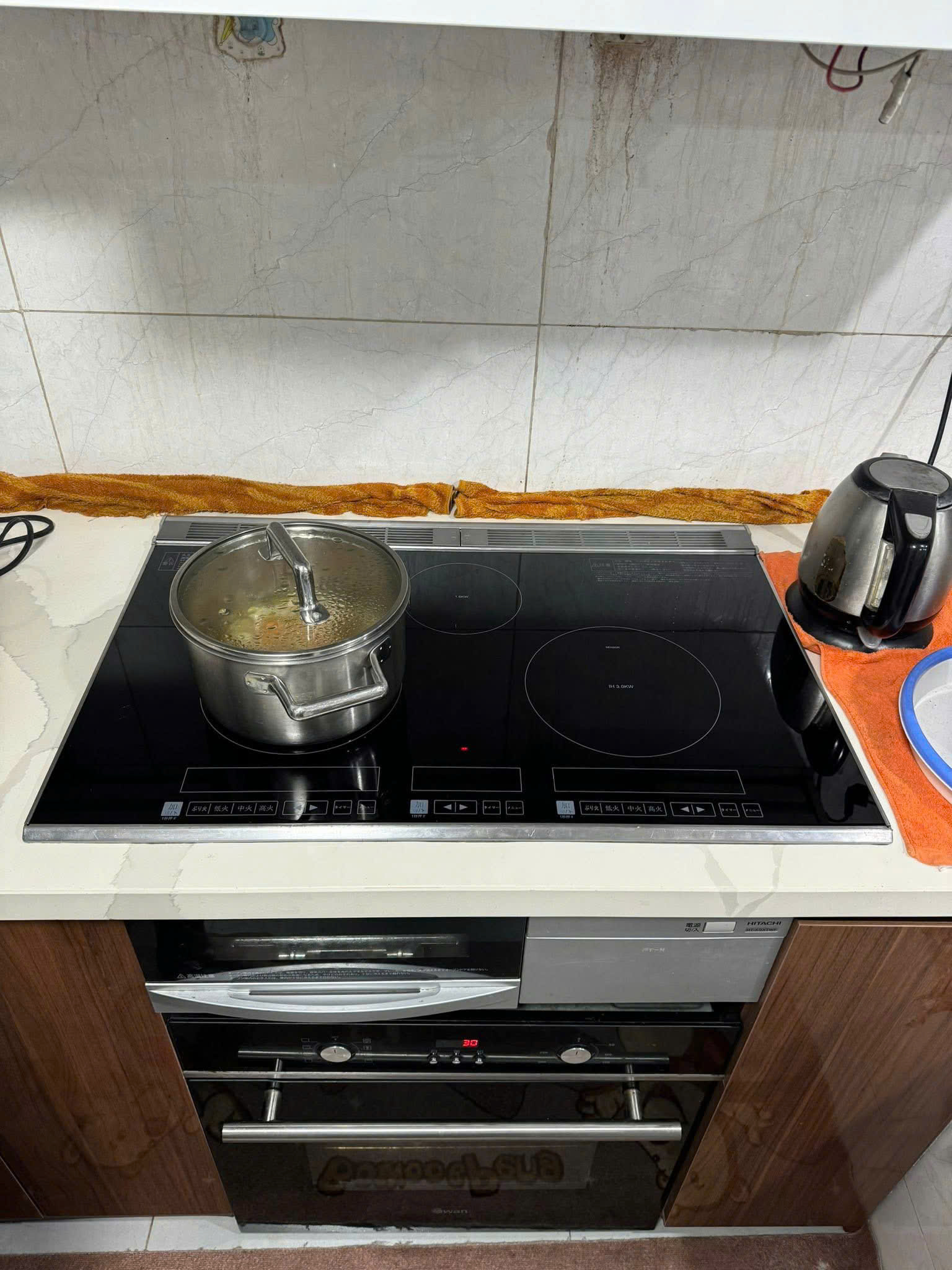 Thay mặt kính bếp từ nội địa Nhật chính hãng Thay mặt kính bếp từ nội địa Nhật chính hãng