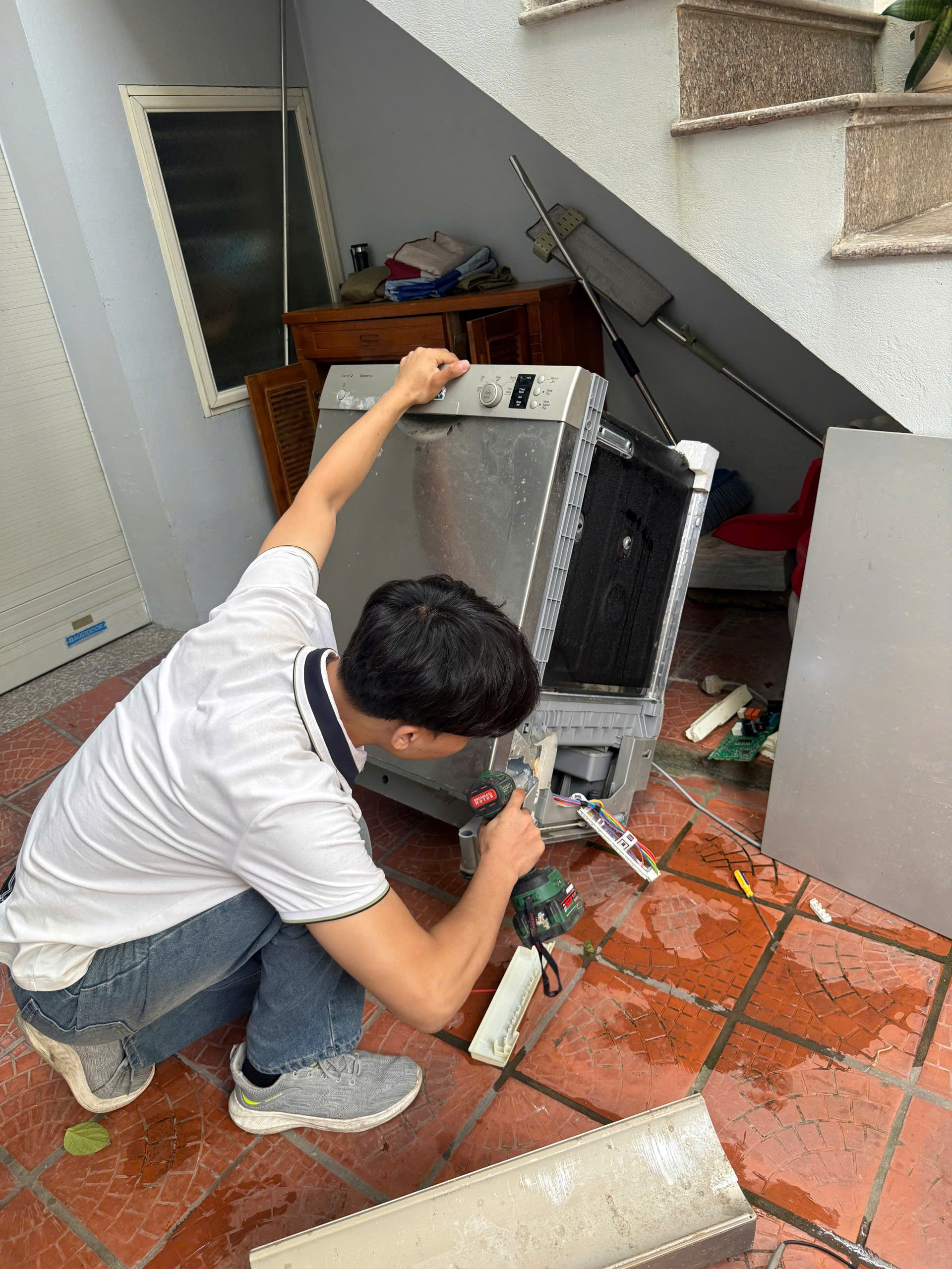 Sửa máy rửa bát báo lỗi không hoạt động